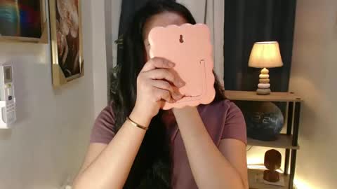 regine online show from 02-15-26, 04:25