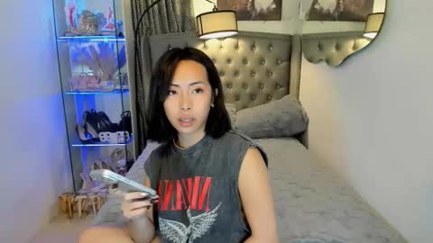 reighnempress online show from 11-26-25, 05:41