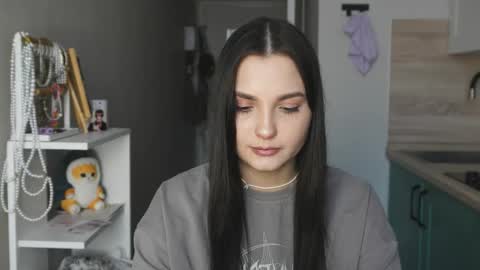 Snapshot of reilbelll chatting on 09-12-25, 01:44 Bell online show from 09-12-25, 01:44