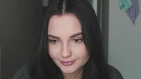 Snapshot of reilbelll chatting on 09-20-25, 01:45 Bell online show from 09-20-25, 01:45