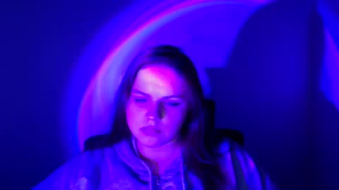 Reina online show from 12-22-25, 06:32