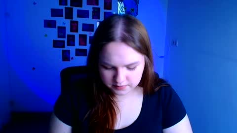 Reina online show from 03-14-26, 06:52