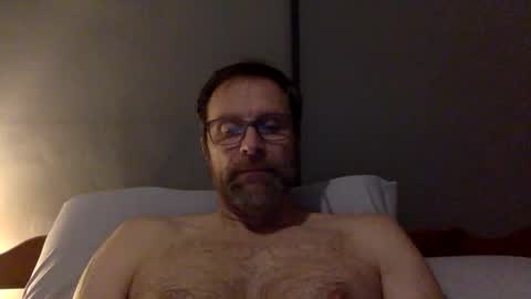 Snapshot of remus1876 chatting on 12-21-25, 01:35 remus1876 online show from 12-21-25, 01:35