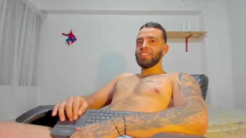 Rmy Steen online show from 10-22-25, 02:12