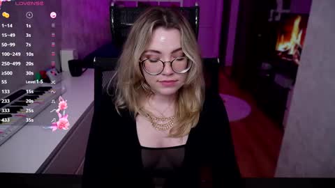 Snapshot of remywild chatting on 03-01-25, 12:07 RemyWild online show from 03-01-25, 12:07