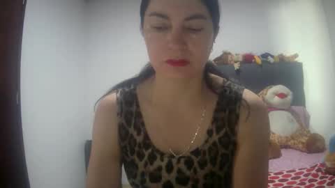 Snapshot of renata_hot1 chatting on 09-09-25, 07:13 renata_hot1 online show from 09-09-25, 07:13