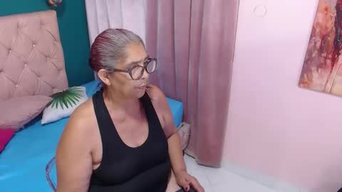 Snapshot of renata_milf_ chatting on 10-23-25, 11:53 renata_milf_ online show from 10-23-25, 11:53