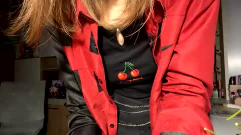 Mia online show from 02-12-26, 04:35