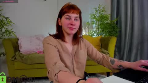 rene_shine online show from 11-14-25, 03:22