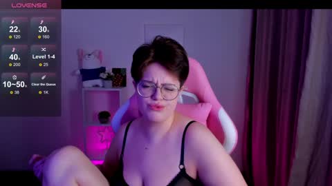 Snapshot of renee_turner chatting on 12-29-24, 01:13 renee_turner online show from 12-29-24, 01:13