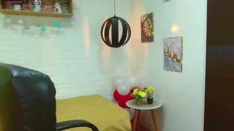 R E N E  online show from 03-03-25, 12:48