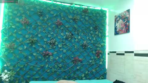 R E N E  online show from 03-06-25, 06:48