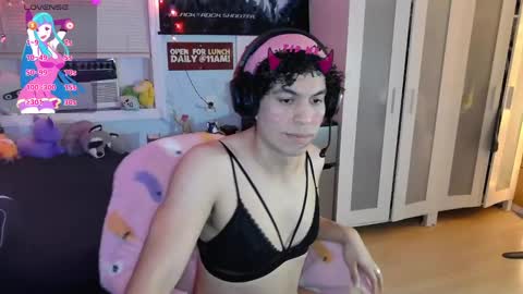 Snapshot of residentgoblin chatting on 02-13-25, 08:06 residentgoblin online show from 02-13-25, 08:06