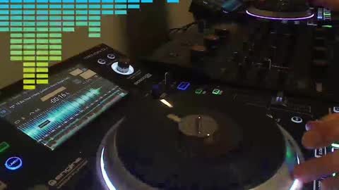 GearPorn online show from 11-08-25, 10:41