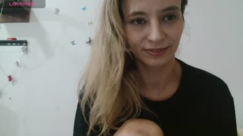 Snapshot of rexxa_flower chatting on 07-26-26, 05:20 Rexxa online show from 07-26-26, 05:20