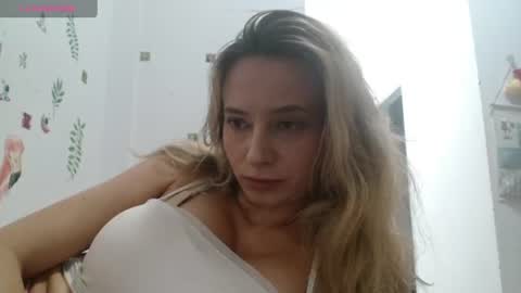 Snapshot of rexxa_flower chatting on 07-28-26, 06:20 Rexxa online show from 07-28-26, 06:20