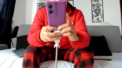 Snapshot of rey_masterhot chatting on 09-14-25, 06:51 reymasterhot online show from 09-14-25, 06:51