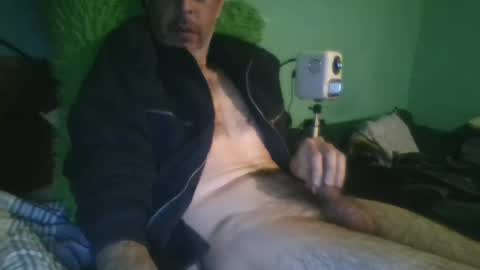 Snapshot of reyes_albert2006 chatting on 02-17-25, 12:48 reyes_albert2006 online show from 02-17-25, 12:48