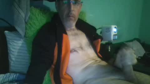 Snapshot of reyes_albert2006 chatting on 11-05-25, 10:37 reyes_albert2006 online show from 11-05-25, 10:37