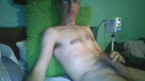 Snapshot of reyes_albert2006 chatting on 11-17-25, 12:22 reyes_albert2006 online show from 11-17-25, 12:22