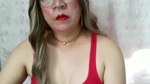 Snapshot of rhamie_1026 chatting on 08-10-26, 01:20 WHORE SLAVE CAMILE online show from 08-10-26, 01:20