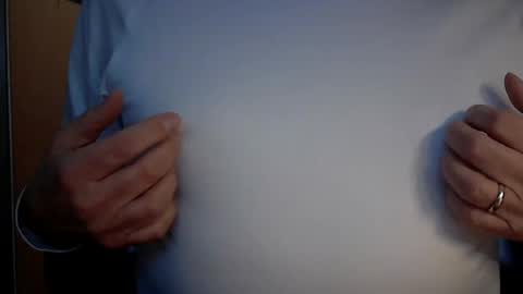 Snapshot of rhh33 chatting on 02-02-25, 08:19 Rob online show from 02-02-25, 08:19