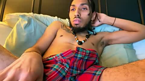 Snapshot of riahrockhard chatting on 01-17-25, 08:24 Riah online show from 01-17-25, 08:24