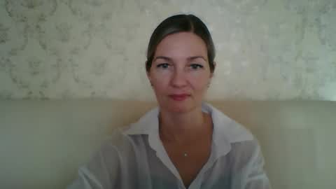 Snapshot of rialur09 chatting on 01-19-25, 11:01 Galina online show from 01-19-25, 11:01