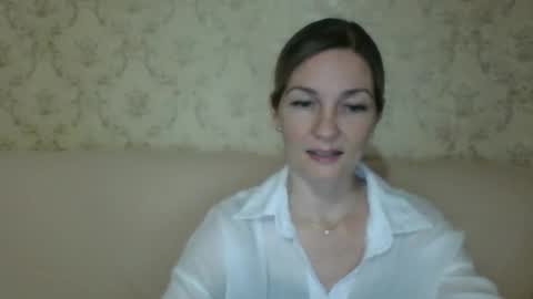 Snapshot of rialur09 chatting on 02-03-25, 05:03 Galina online show from 02-03-25, 05:03