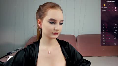 Snapshot of riawoods chatting on 01-08-25, 04:44 Ria Woods online show from 01-08-25, 04:44