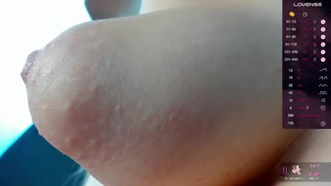 Snapshot of riawoods chatting on 02-04-25, 08:38 Ria Woods online show from 02-04-25, 08:38