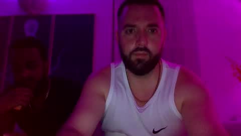 ricanpapi305 online show from 10-26-25, 03:01