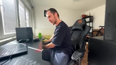 ricciardio online show from 10-16-25, 10:16