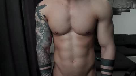 Snapshot of richarddarell chatting on 02-16-25, 09:48 RichardDarell online show from 02-16-25, 09:48