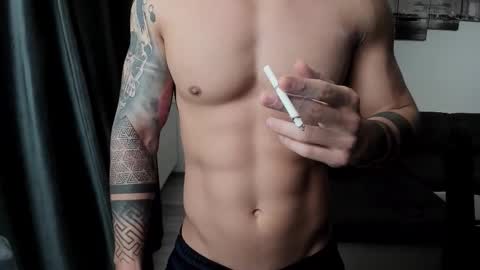 Snapshot of richarddarell chatting on 09-19-25, 04:03 RichardDarell online show from 09-19-25, 04:03