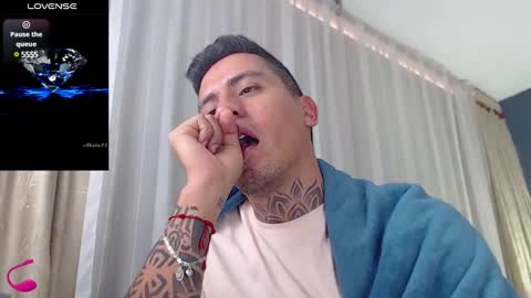 Snapshot of richi_grubby chatting on 01-08-25, 08:50 David online show from 01-08-25, 08:50