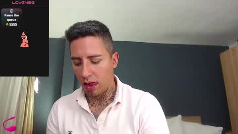 Snapshot of richi_grubby chatting on 01-22-25, 06:52 David online show from 01-22-25, 06:52