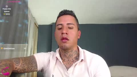 Snapshot of richi_grubby chatting on 01-22-25, 10:05 David online show from 01-22-25, 10:05