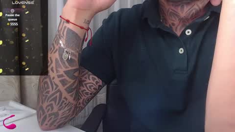 Snapshot of richi_grubby chatting on 02-10-25, 10:09 David online show from 02-10-25, 10:09