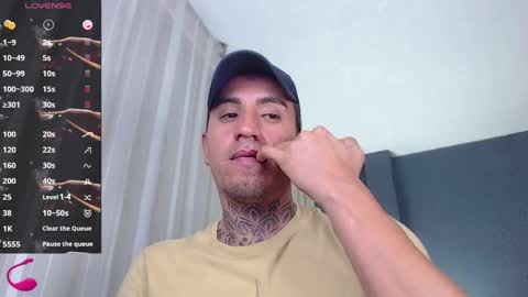 Snapshot of richi_grubby chatting on 02-17-25, 10:03 David online show from 02-17-25, 10:03