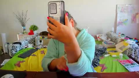 Anna - not anna - right Anna  online show from 10-04-25, 06:00