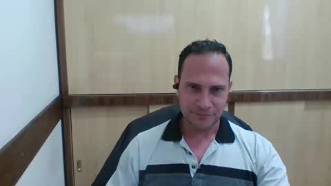 Snapshot of rick503835 chatting on 10-27-25, 02:10 Rick Arian online show from 10-27-25, 02:10