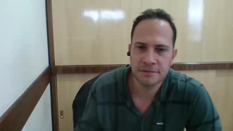 Rick Arian online show from 12-17-25, 02:45