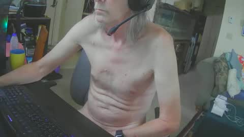 Snapshot of rickl56 chatting on 09-24-25, 04:21 rickl56 online show from 09-24-25, 04:21