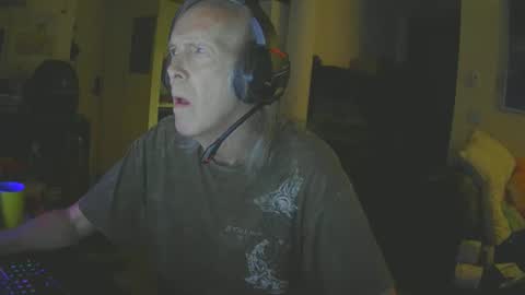 Snapshot of rickl56 chatting on 09-29-25, 03:11 rickl56 online show from 09-29-25, 03:11