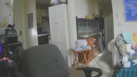 Snapshot of rickl56 chatting on 10-18-25, 03:24 rickl56 online show from 10-18-25, 03:24