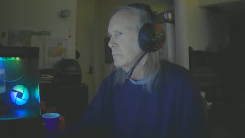 Snapshot of rickl56 chatting on 12-21-25, 09:22 rickl56 online show from 12-21-25, 09:22