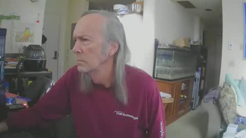 Snapshot of rickl56 chatting on 02-09-26, 05:06 rickl56 online show from 02-09-26, 05:06