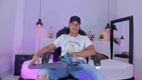 Ricky  online show from 12-27-24, 09:11