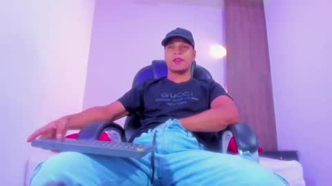 Ricky  online show from 02-08-25, 09:57